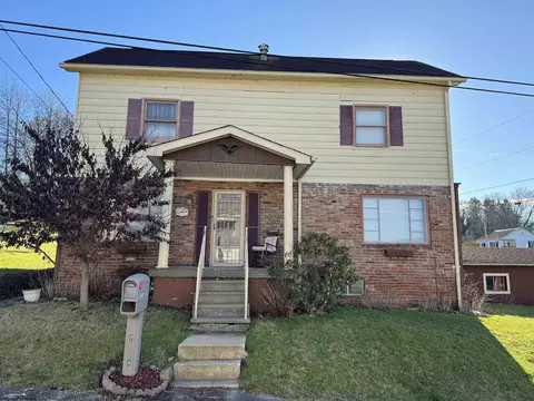 112 Hunsaker St, Fairmont, WV 26554