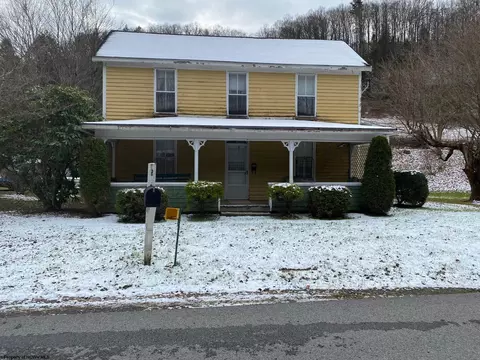 3000 Holly Meadows Rd, Parsons, WV 26287