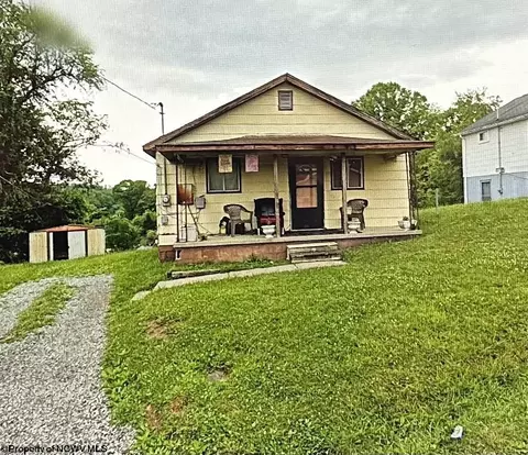 137 Ruble St, Sophia, WV 25921