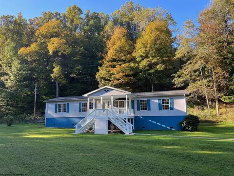 1891 New Creek Rd, Salem, WV 26426