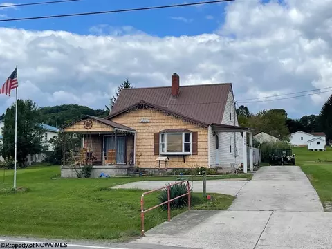 3324 Seneca Trl, Beverly, WV 26253