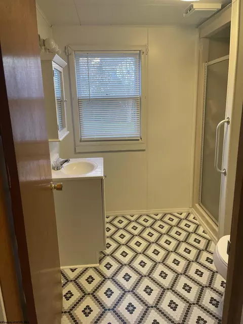 87 Valley St, Salem, WV 26426 photo 7
