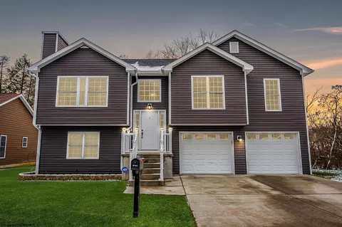 1 Troy Ln, Fairmont, WV 26554