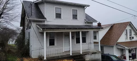 703 Race St, Fairmont, WV 26554
