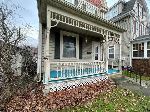 212 Meigs Ave, Clarksburg, WV 26301