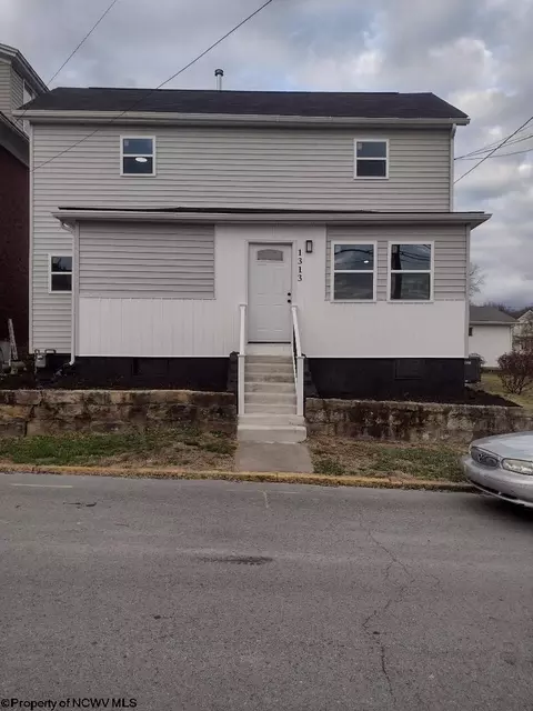 1313 Sabraton Ave, Morgantown, WV 26505