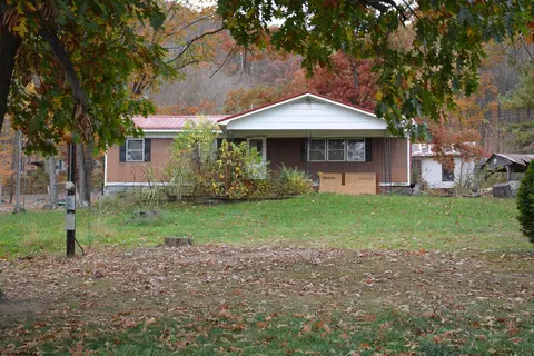 157 Greenwood Dr, Moorefield, WV 26836