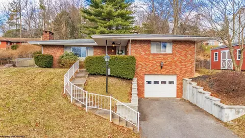 661 Sylvan Pl, Morgantown, WV 26505