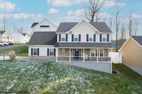 120 Canto Dr, Morgantown, WV 26508