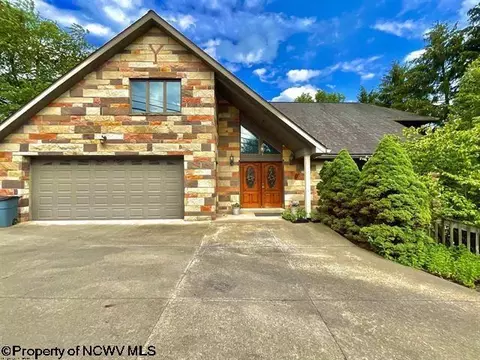 1364 Riddle Ave, Morgantown, WV 26505