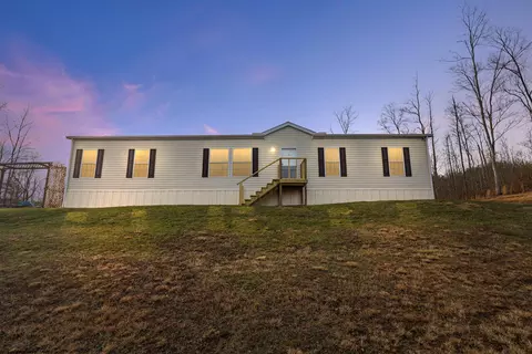 28 Margaret Rd, Mannington, WV 26582