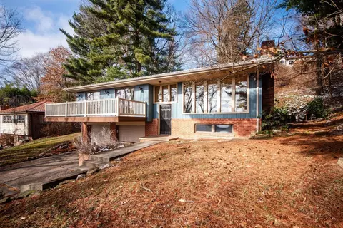 785 Kermit Pl, Morgantown, WV 26501