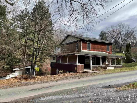 829 Idlewood Dr, Morgantown, WV 26505