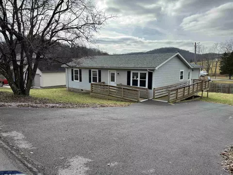 203 Tygart Dr, Philippi, WV 26416