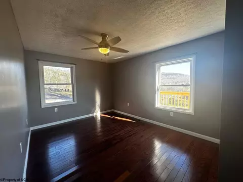 198 Fairview Cir, Sutton, WV 26601 photo 8