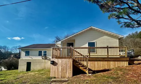 198 Fairview Cir, Sutton, WV 26601