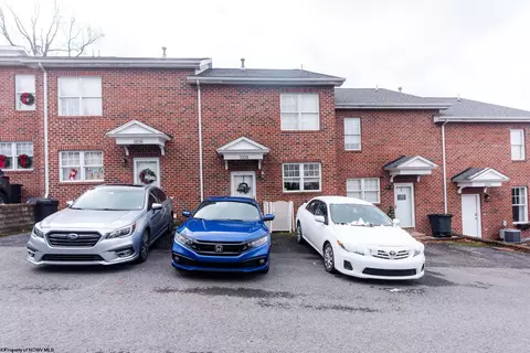 1104 Prestwick Ave, Morgantown, WV 26508