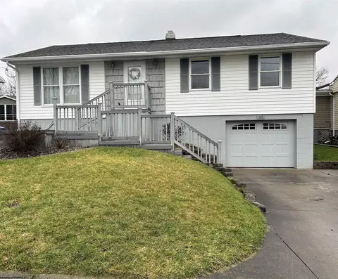 143 Seneca Dr, Barrackville, WV 26559
