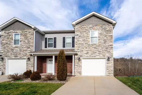 228 N Mimosa Ln, Bridgeport, WV 26330