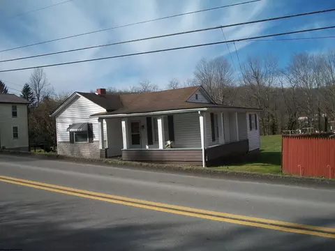140 Beech Ave, Belington, WV 26250