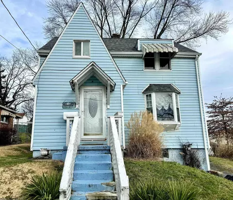 819 Emerson St, Fairmont, WV 26554