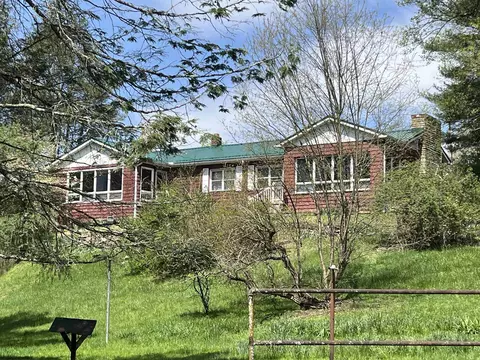 50 Bush Ave, Philippi, WV 26416