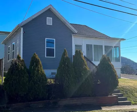 1103 N 14th St, Clarksburg, WV 26301