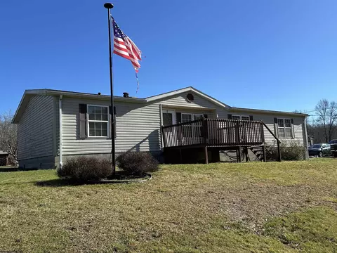 43 Porter Ave, Farmington, WV 26571