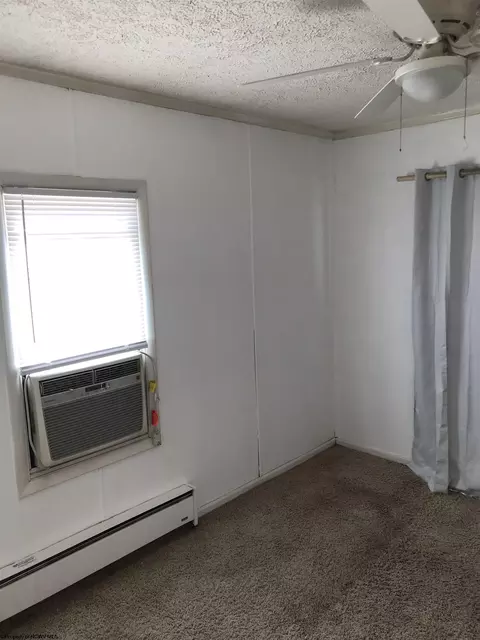 Bedroom - 109 Tower Ln, Westover, WV 26501 photo 2 of 3