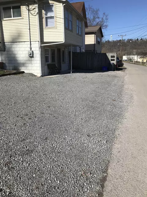 Exterior - 109 Tower Ln, Westover, WV 26501 photo 4 of 4