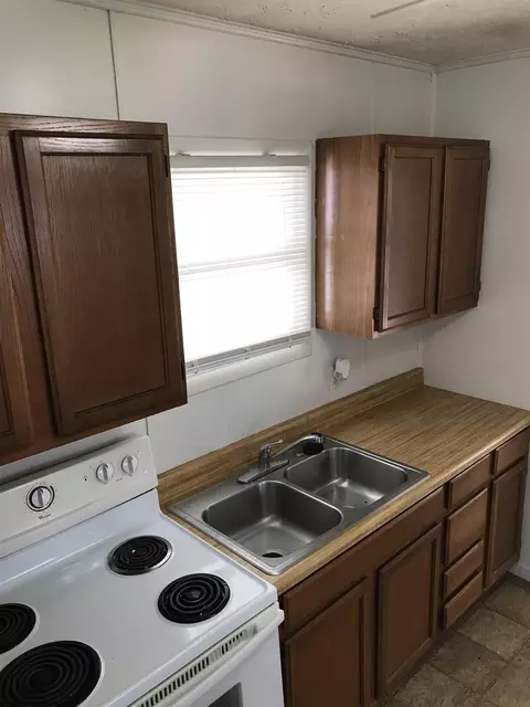 Kitchen - 109 Tower Ln, Westover, WV 26501 photo 4 of 6