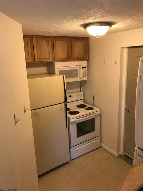Kitchen - 109 Tower Ln, Westover, WV 26501 photo 1 of 6