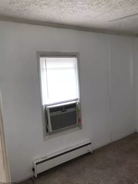Bedroom - 109 Tower Ln, Westover, WV 26501 photo 3 of 3