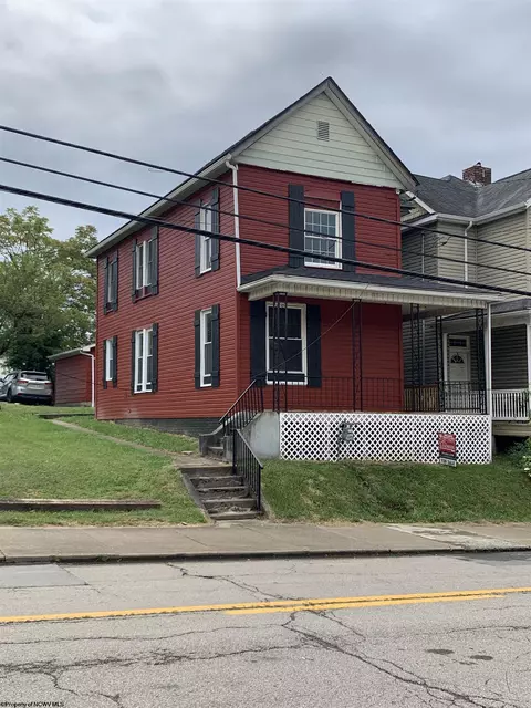 435 E Pike St, Clarksburg, WV 26301