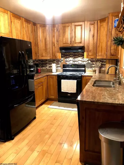 Kitchen - 102 Hunter Rd, Beverly, WV 26253 photo 1 of 4