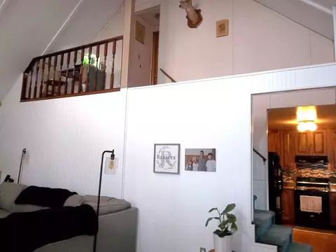 Living - 102 Hunter Rd, Beverly, WV 26253 photo 3 of 3