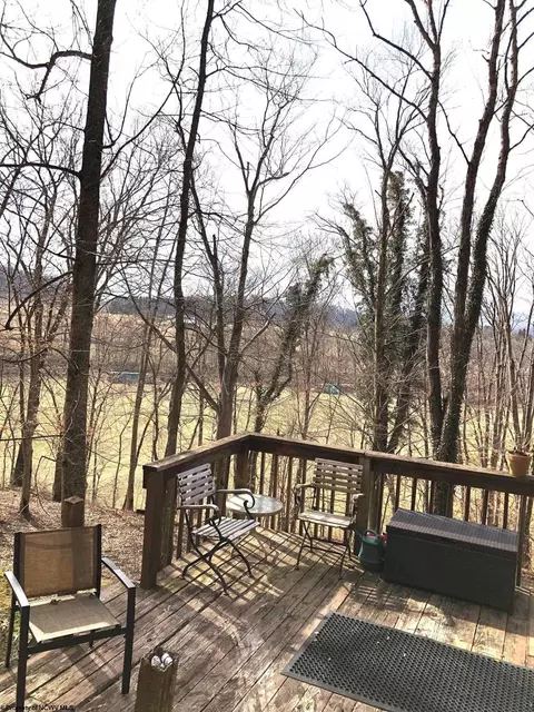 Exterior - 102 Hunter Rd, Beverly, WV 26253 photo 8 of 9