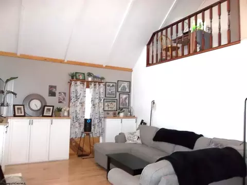 Living - 102 Hunter Rd, Beverly, WV 26253 photo 1 of 3