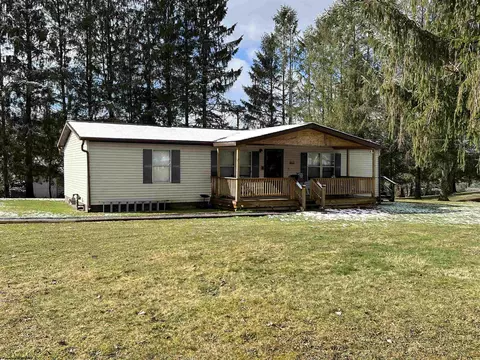 792 Chenoweth Creek Rd, Elkins, WV 26241