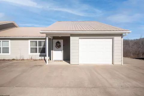 59 Grandview Way, Bridgeport, WV 26330