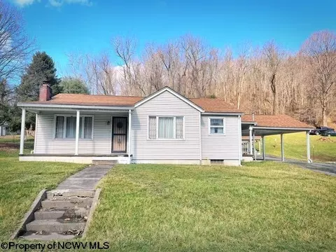 2326 George Washington Hwy, Grafton, WV 26354