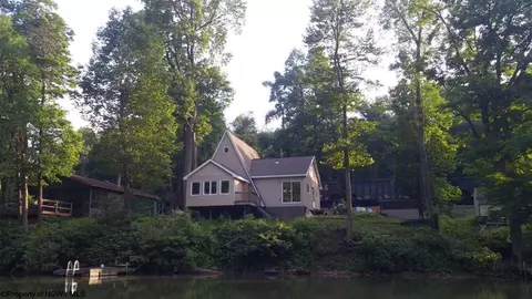 590 Old Lock 12 Rd, Morgantown, WV 26501