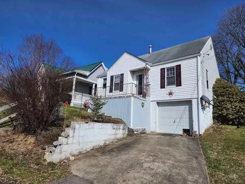 229 Florida Ave, Fairmont, WV 26554