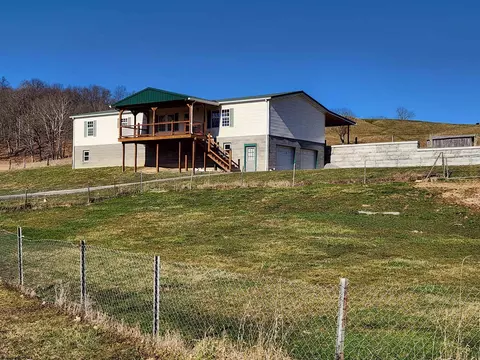 2671 Romines Mill Rd, Lost Creek, WV 26385