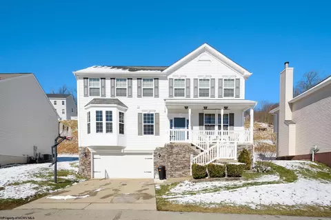 104 Brookdale Dr, Morgantown, WV 26508