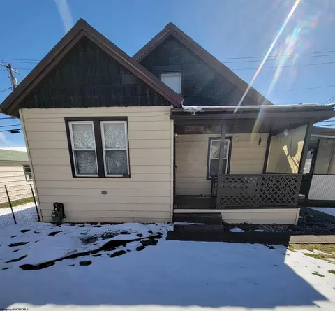 1515 12 Taylor Ave, Elkins, WV 26241