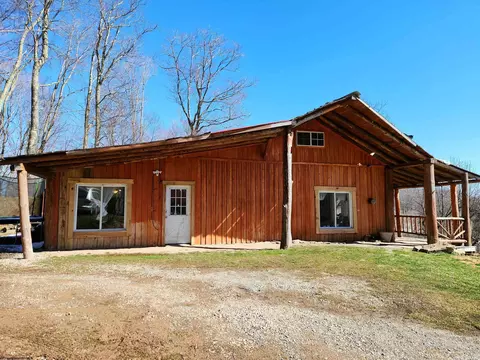 5672 Point Mountain Rd, Monterville, WV 26282