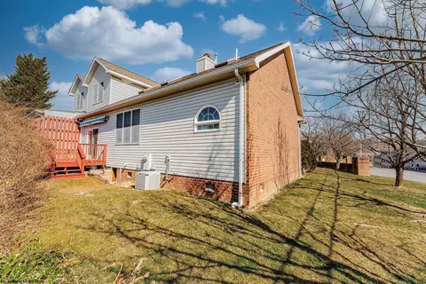 Exterior - 1001 Saint Pauls Ln, Morgantown, WV 26505 photo 13 of 18