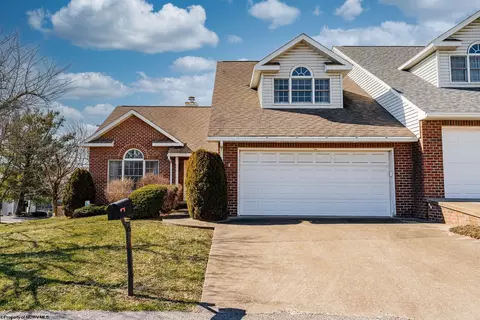Exterior - 1001 Saint Pauls Ln, Morgantown, WV 26505 photo 2 of 18