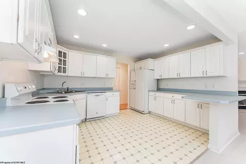 Kitchen - 1001 Saint Pauls Ln, Morgantown, WV 26505 photo 3 of 3